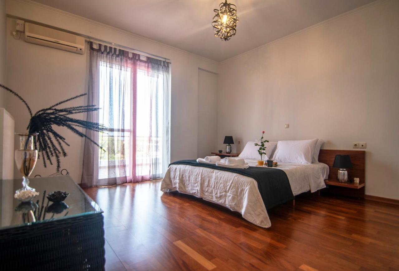 Akrata'S Elegant Luxury Suite Ngoại thất bức ảnh